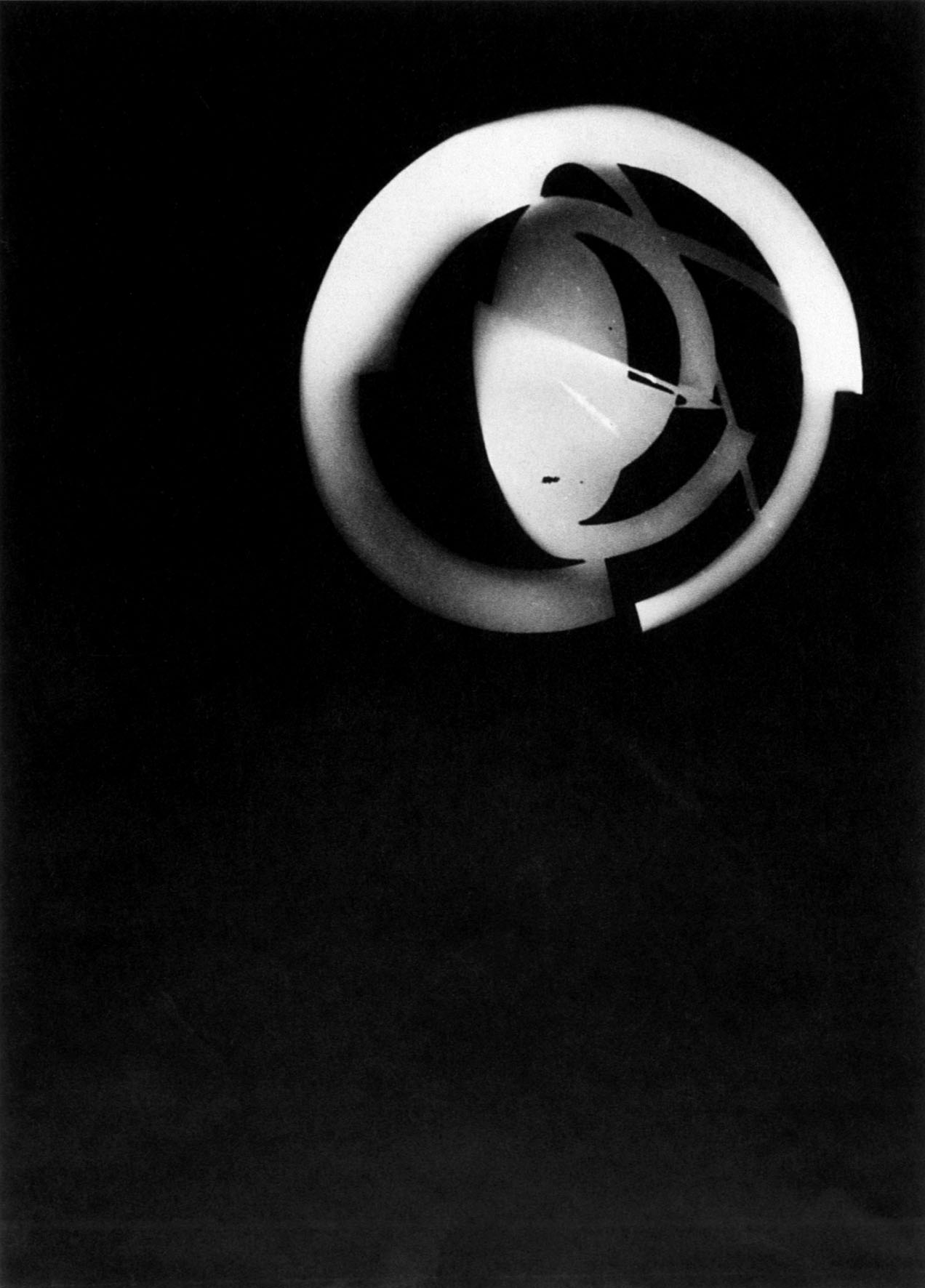 Illustration 4: László Moholy-Nagy, Photogram, Dessau 1925-28