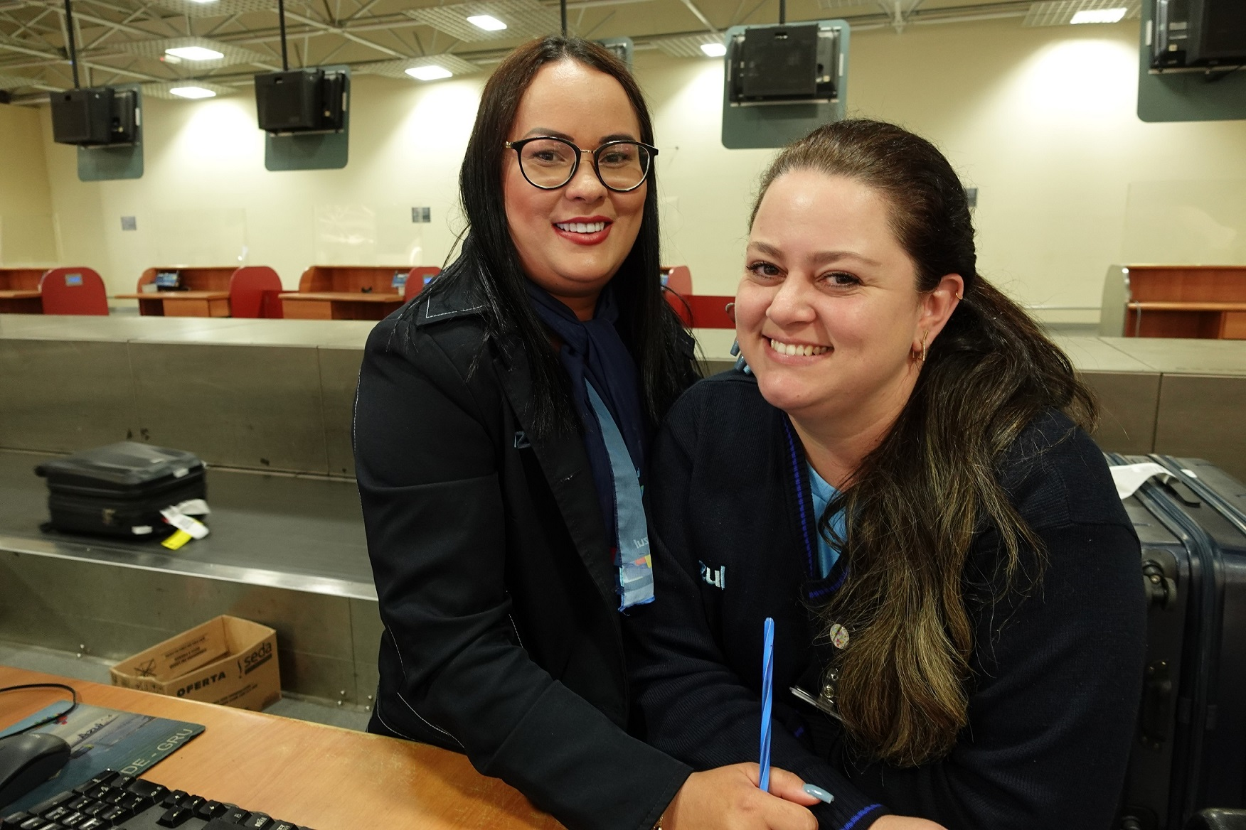 Malgré des perspectives incertaines, tout un peuple travaille avec le sourire, ici à l’aéroport de São Paulo. L’expansion du marché des services est cruciale : ils exigent une formation continue de qualité et cimentent le pacte social. Impliquer la petite classe moyenne est déterminant pour préparer l’avenir du pays.